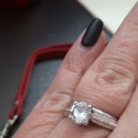 ¡Enséñanos el anillo de compromiso! 💍 - 1