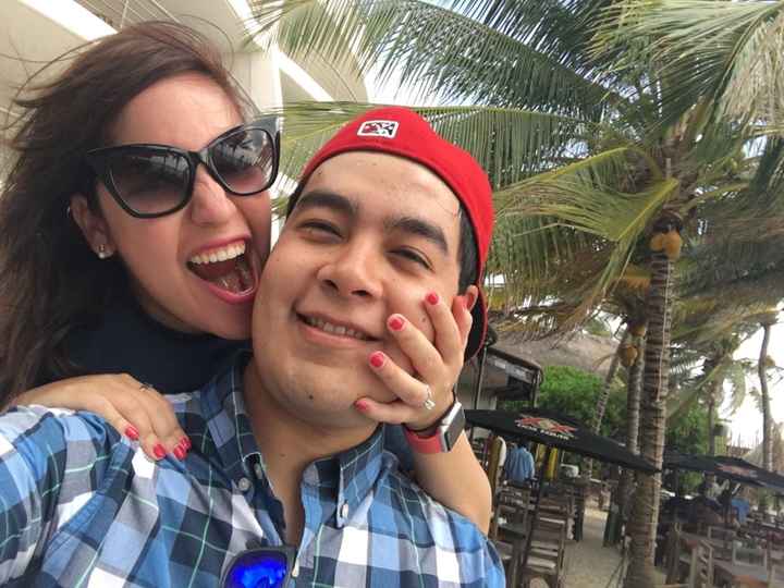 Cuál fue la primera foto con su anillo? y a quien se la enviaron?? - 1