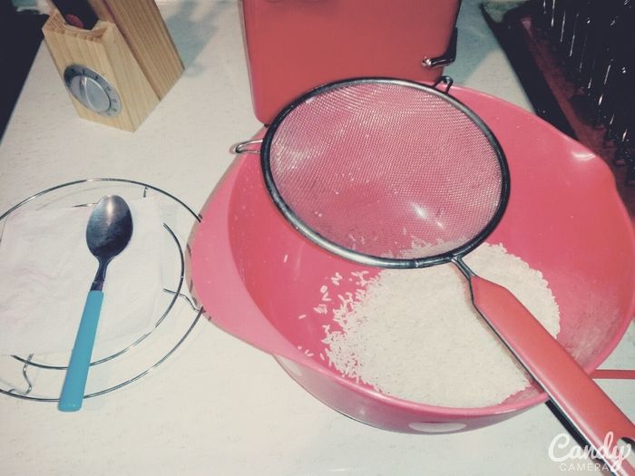 4. Lava el arroz con agua fría previamente