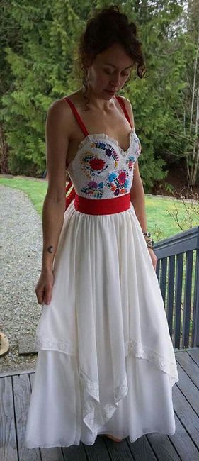 Vestidos bordados o pintados 11