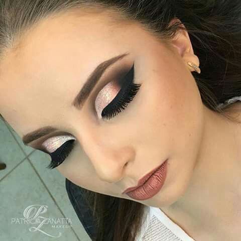 Maquillaje recargado 4