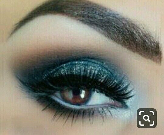 Maquillaje azul 8