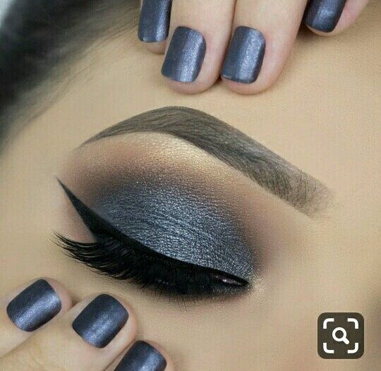 Maquillaje azul 12