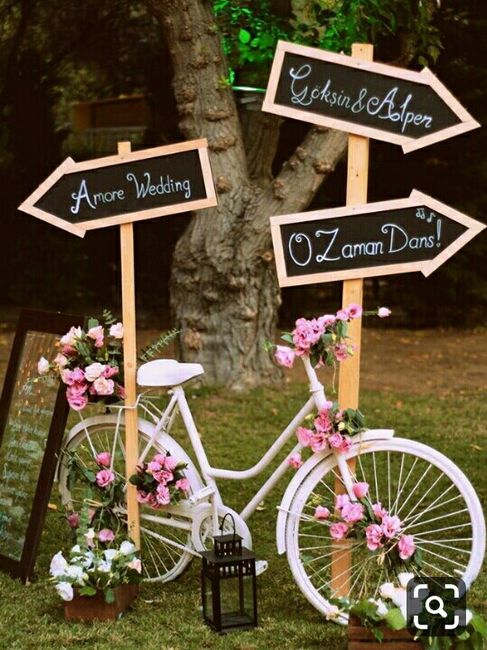 Bici en la entrada de salón - 6