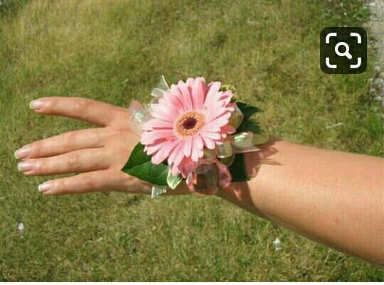 Damas con gerberas - 2