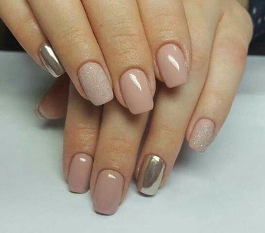 Uñas en tonos rosa 11