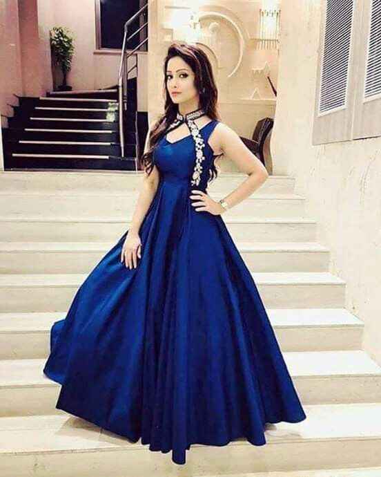 Damas en azul royal - 15