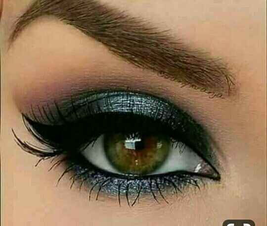 Maquillaje azul - 13