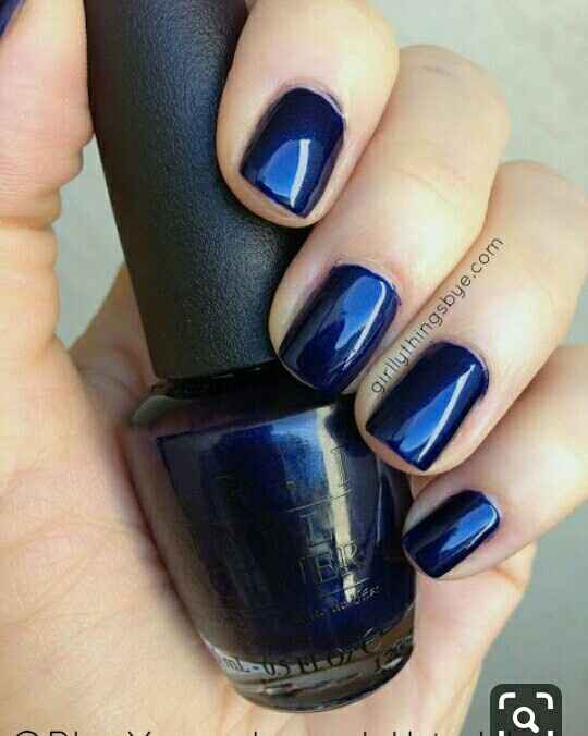 Uñas azules - 10