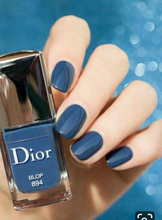 Uñas azules - 11