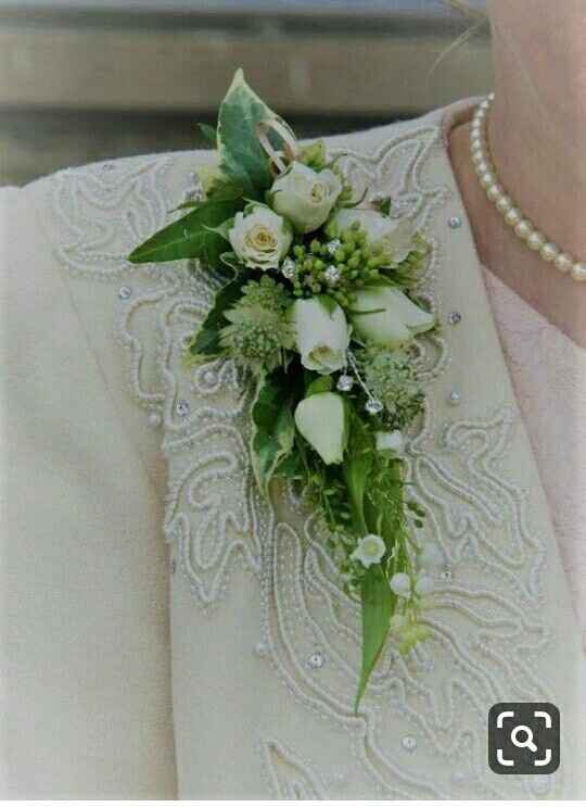 Flores en hombro - 1