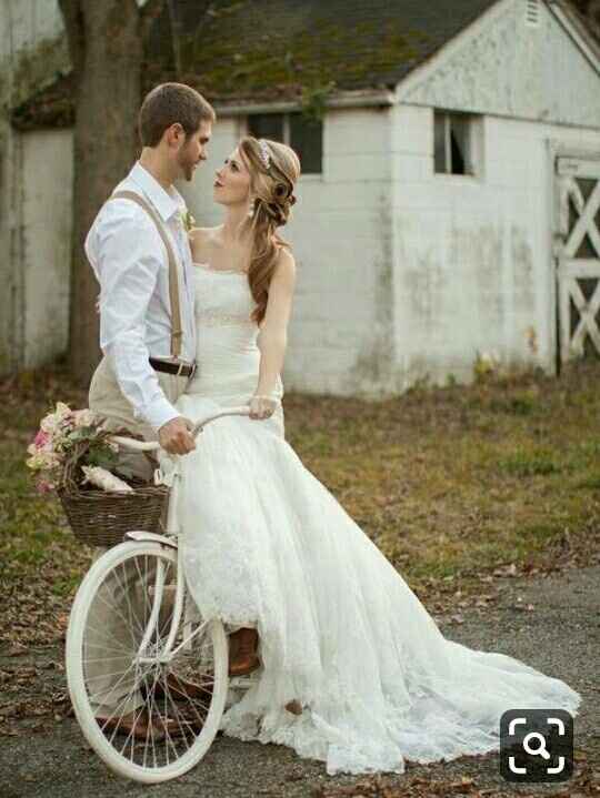 Fotos vestidos de novios en bici - 17