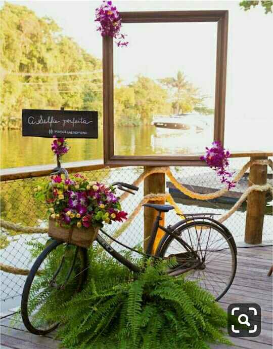 Bici en la entrada de salón - 7