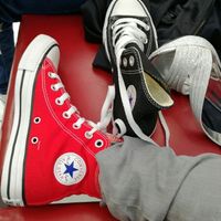 Y para los zapatos de cambio ¿qué par escoges? - 1