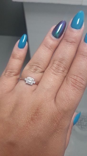 Anillo de compromiso. - 1