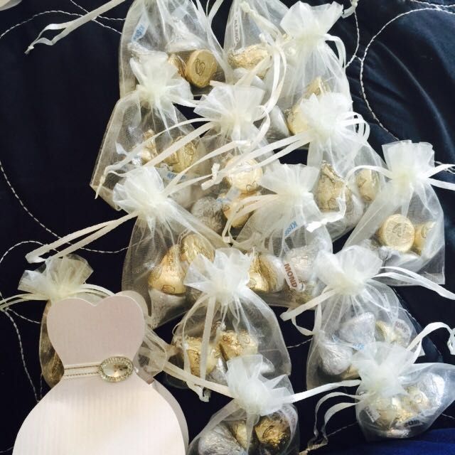 Muchos detalles y obsequios para los invitados... - 1