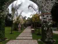 Vista hacia el fondo del jardin principal