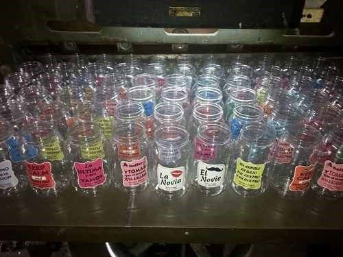 Para que no pasen sed en el baile