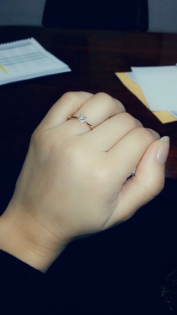 este es el mio, en oro rosa, mi FM hizo muy bien su investigación y le atinó! me encanta el color, e