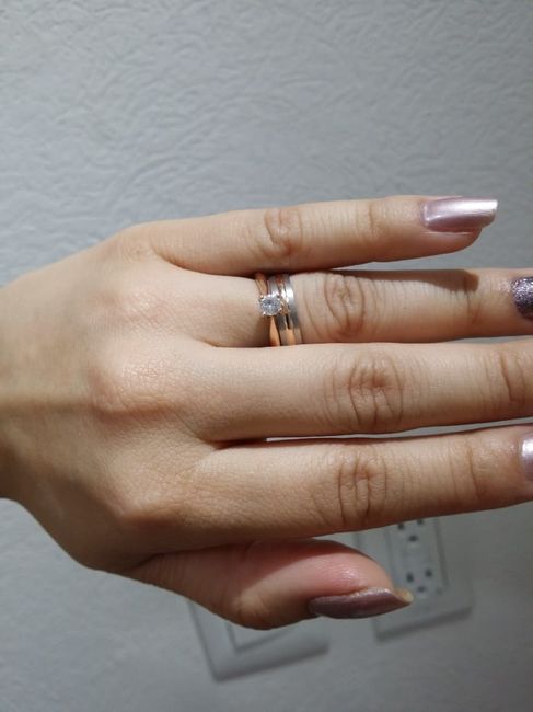 Anillo de compromiso con la argolla de Matrimonio que a partir del 14 de Septiembre ya tendré en mi 