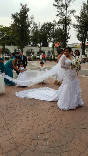  Hola chicas bellas! buscando, me encontré estas reglas del velo de novia. Las comparto con ustedes.