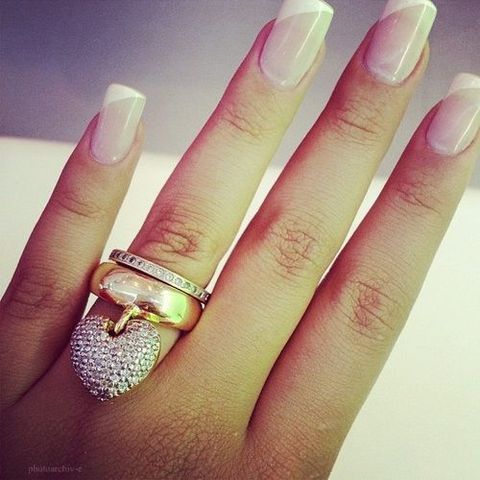 Manicura francesa para el gran día - 10