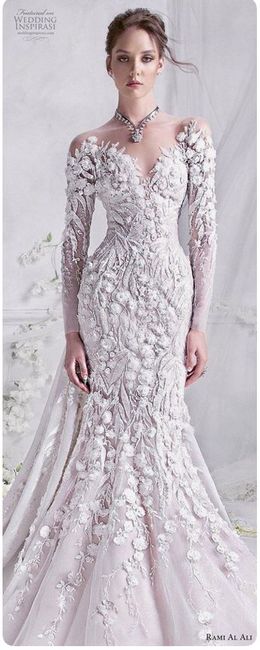 Lila en los vestidos de novia - 1