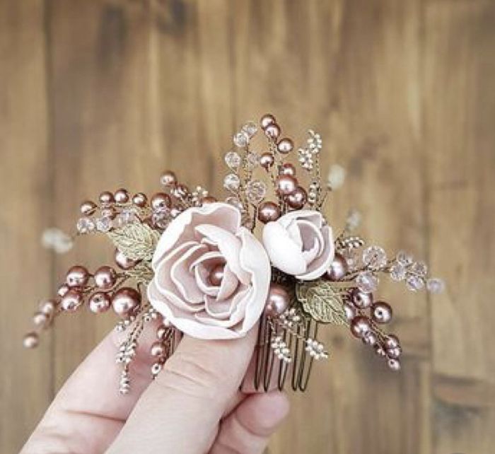 Tocados para novias en tonalidades rosas - 10