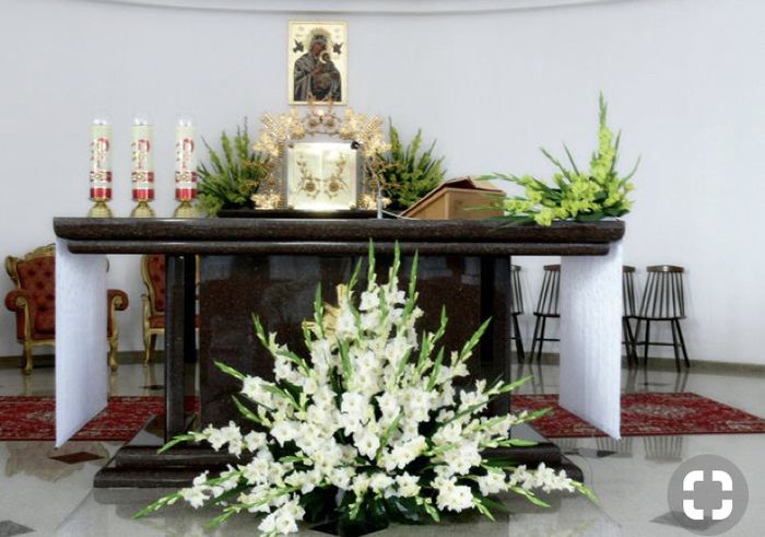 Arreglos del altar - 3