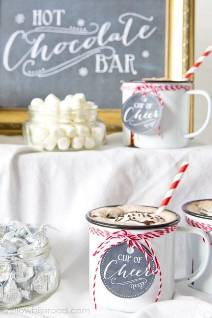 5. Una recepción con chocolate caliente.