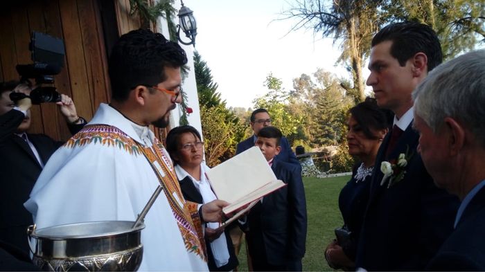 Llegando a la iglesia - 1