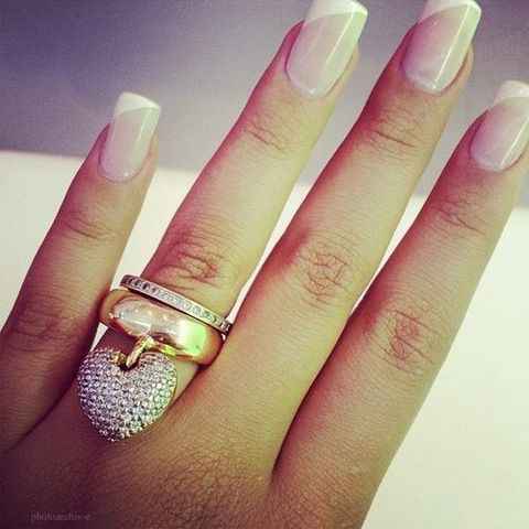 Manicura francesa para el gran día - 10