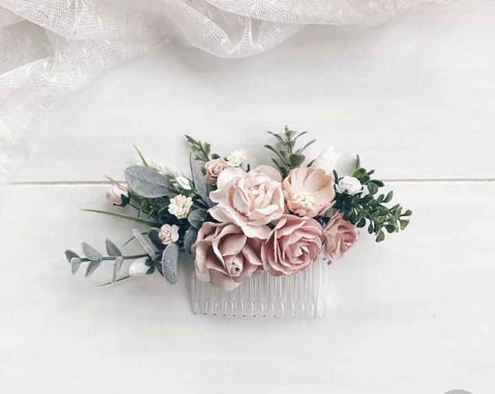 Tocados para novias en tonalidades rosas - 5