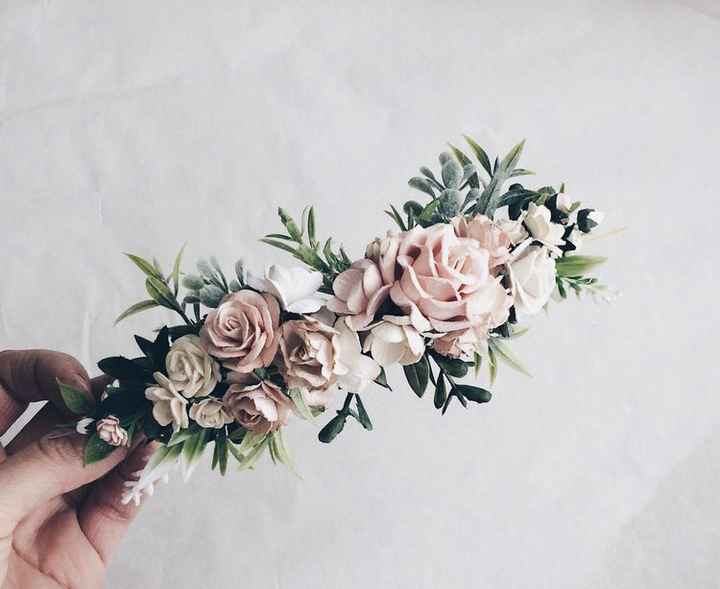 Tocados para novias en tonalidades rosas - 8
