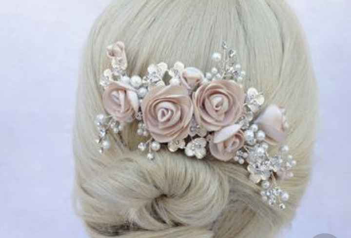 Tocados para novias en tonalidades rosas - 9