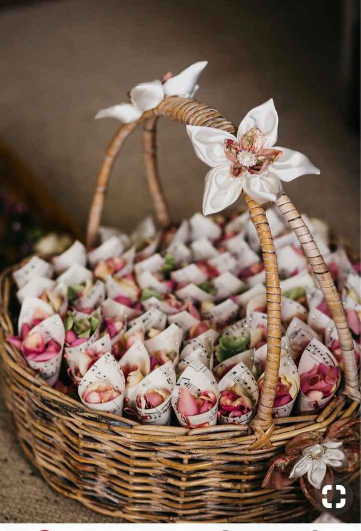 Decoración en rosa y gris - 1