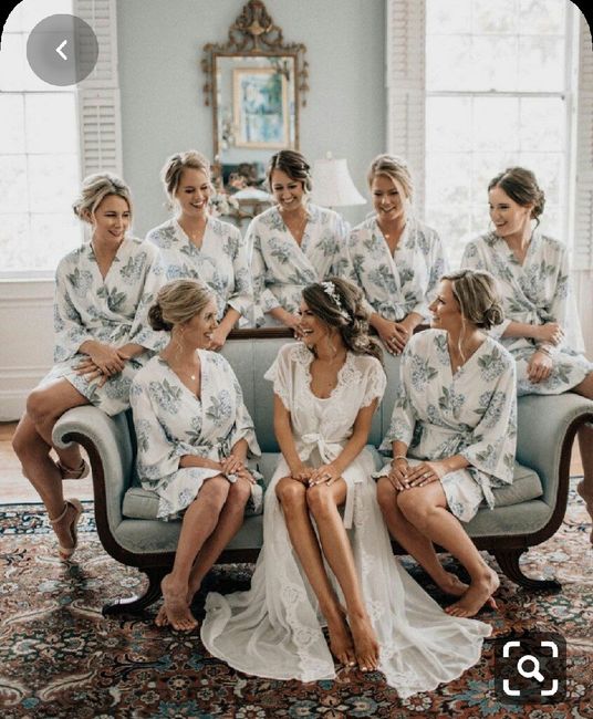 En bata con las damas! 8