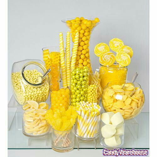Colores: mesa de postres amarillas 5