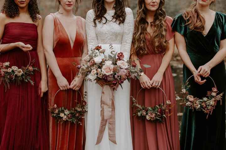 Damas de honor ¿con ramos? - 1
