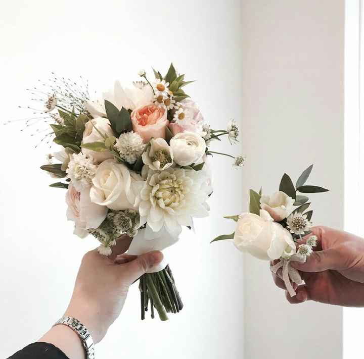 Boutoniere & bouquet - 9