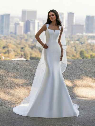Pronovias 2021 - Hollywood - 11