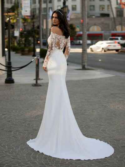 Pronovias 2021 - Hollywood - 24