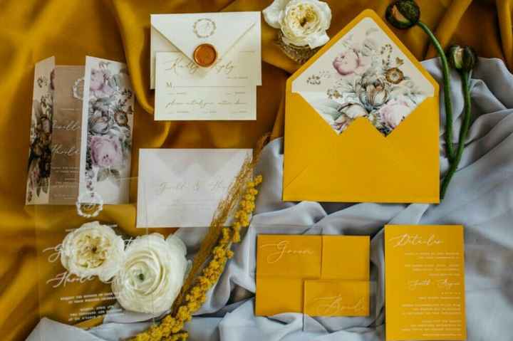 Colores: invitaciones con sobre amarillo - 12