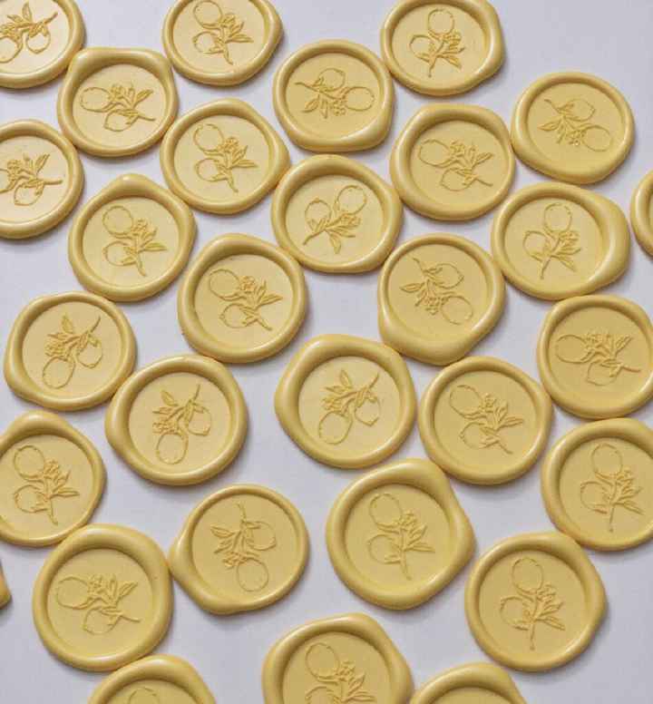 Colores: sellos de cera en amarillo - 5