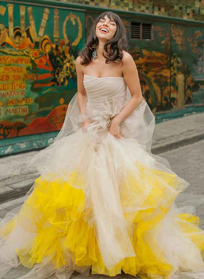 Colores: vestidos de novia con toques amarillos - 3