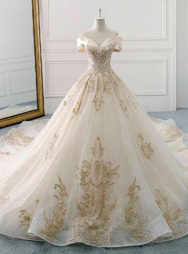Colores: vestidos con toque yellow gold - 1