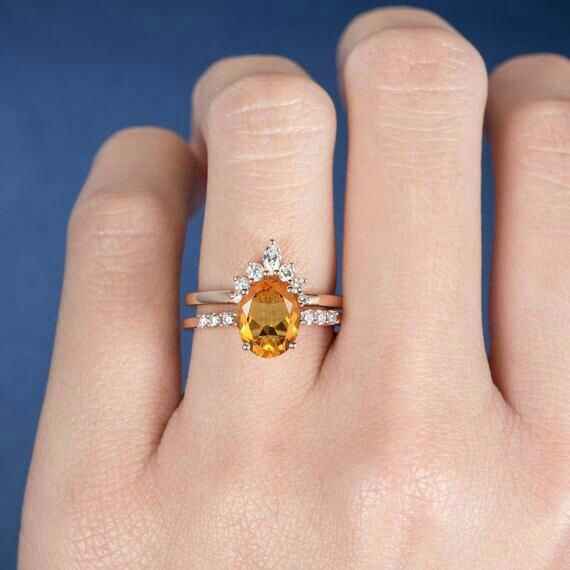 Colores: anillos con piedras amarillas - 1