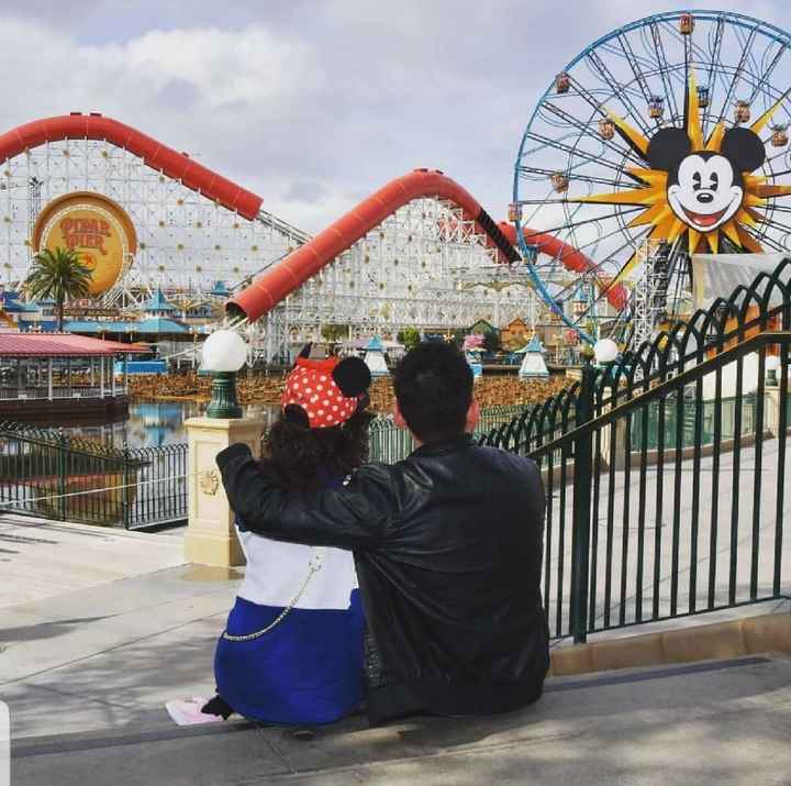 Leisy reta a los novios de la Comunidad a poner una foto de su compromiso - 1