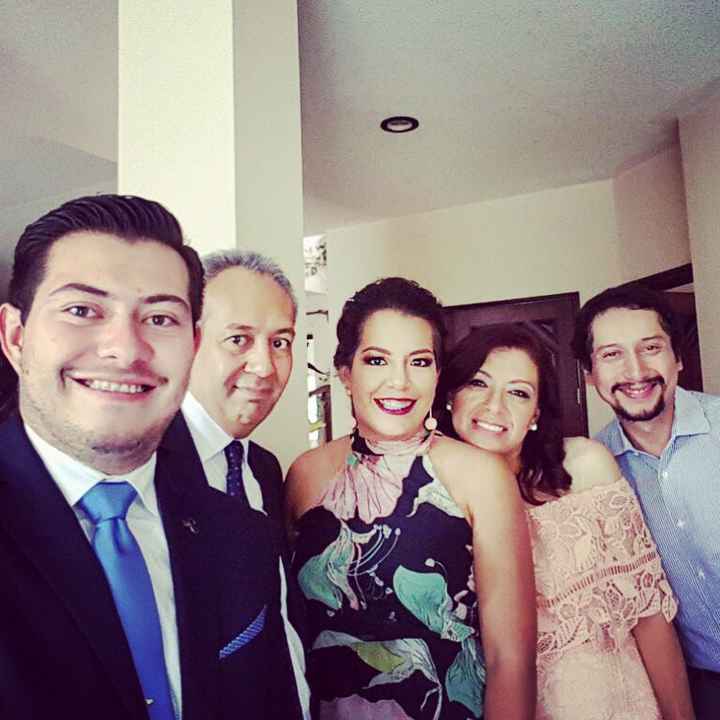 Les presento a mi esposo... - 4