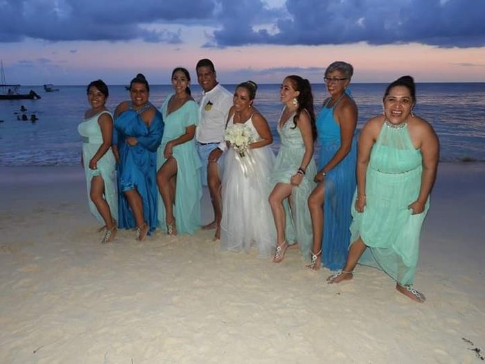 prueba de damas de honor sin mi y a la distancia 12